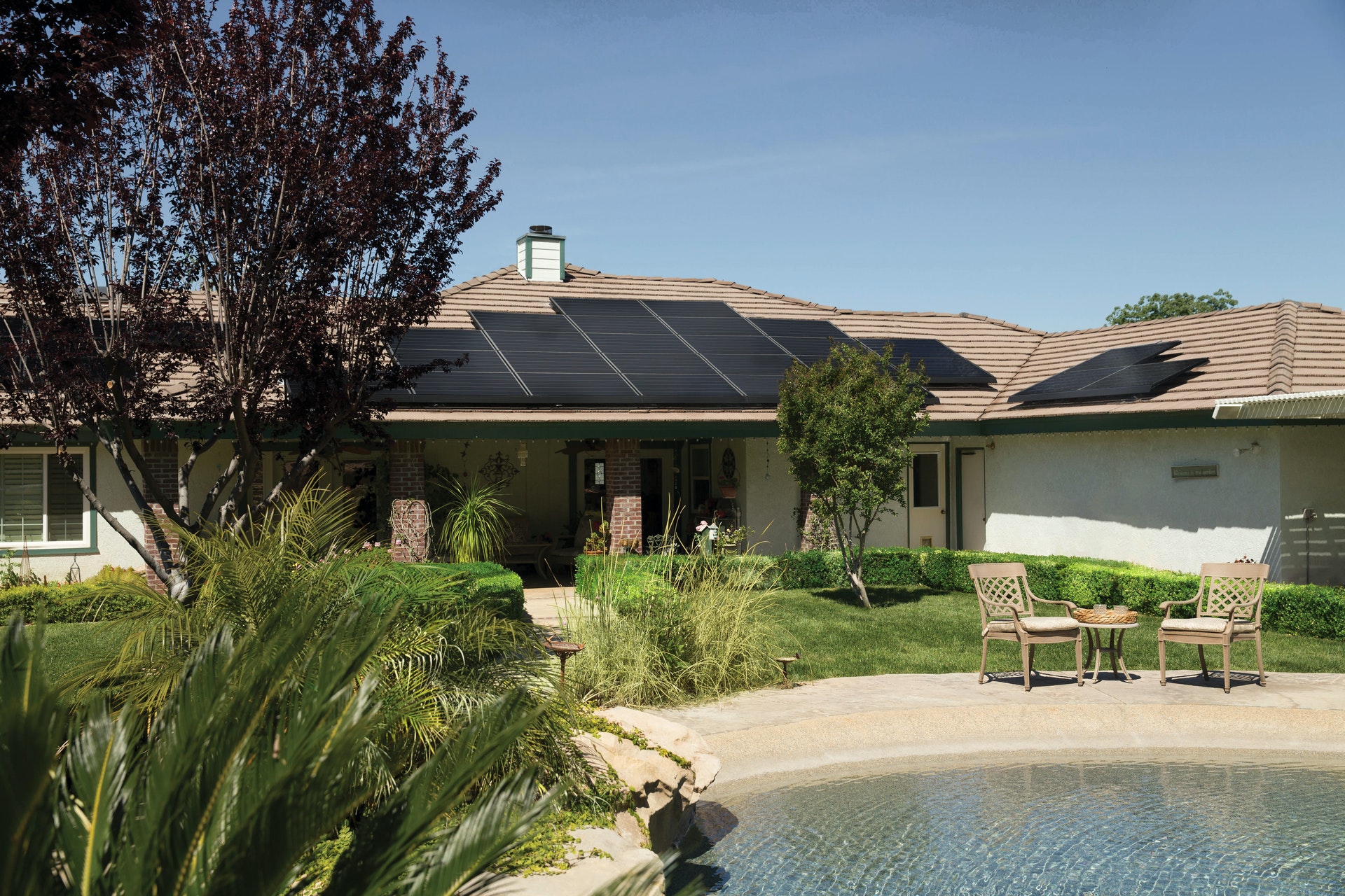 How A Solar Roof Can Help You