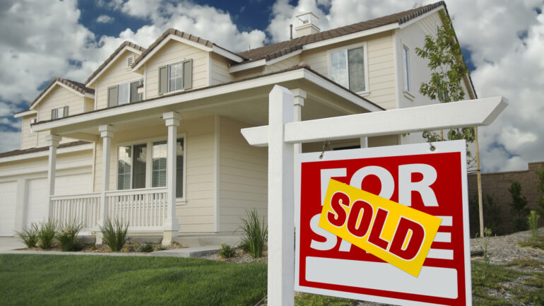 North Carolina is a gorgeous state and a great place to move to. Here are 7 reasons why you should move to North Carolina!