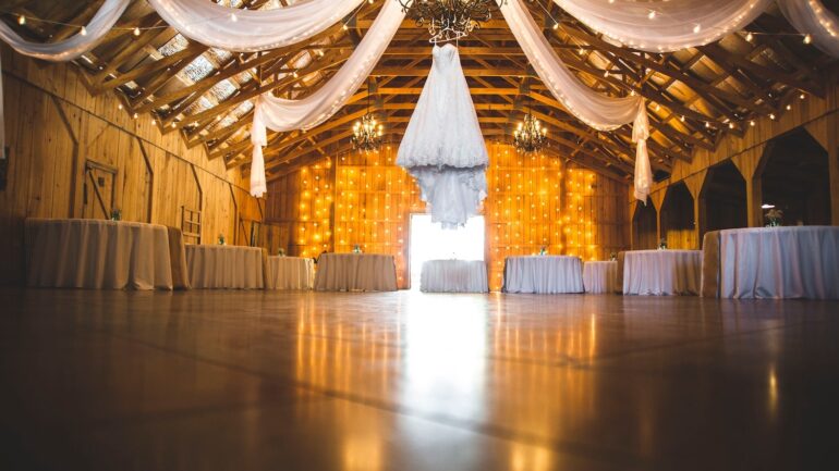 How To Start A Wedding Venue Business - Uptown Worthington